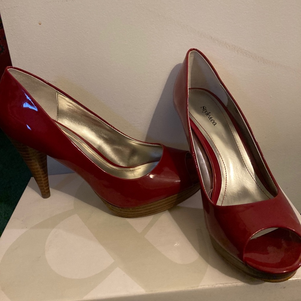 Style and Co. heels